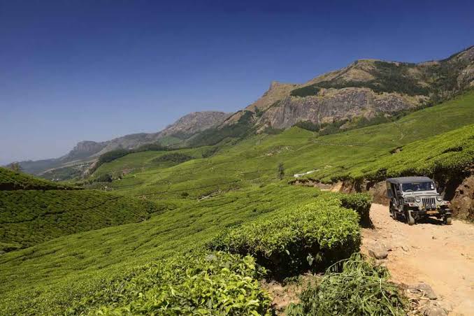 kolukkumalai Jeep savaari